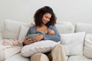 Doomoo - Inflatable Nursing Pillow - Sand