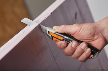 Fiskars - CarbonMax snap off knife - 18 mm