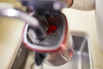 Russell Hobbs - Luna Kettle 1.7L - Solar Red
