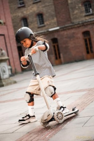 Scoot and Ride - Highwaykick 3S LED - Ash (00937)