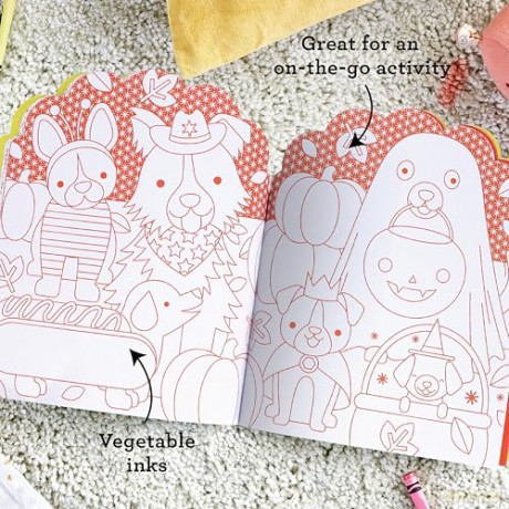 Petit Collage Dogs Coloring Book with Stickers | Activity Book with 100 Dog Themed Stickers | Travel Activity | Perfect Screen Free Fun for Ages 4+ - Petit Collage [KSIĄŻKA]