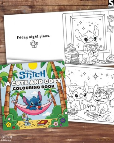 Disney Stitch: A Cute and Cosy Colouring Book - Walt Disney [KSIĄŻKA]