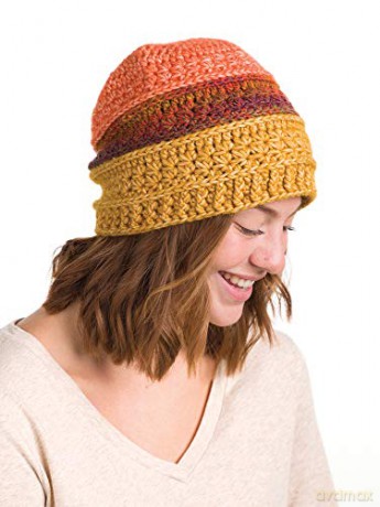Learn to Crochet Top-Down Beanies: Create 8 top-down beanies using a handy measuring template! - Rohn Strong [KSIĄŻKA]