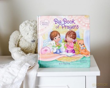 Precious Moments: Big Book of Prayers - Precious Moments [KSIĄŻKA]