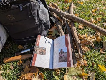 Adventure Awaits: The Beginner's Guide to the Great Outdoors - Ky Furneaux [KSIĄŻKA]