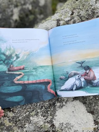 The Great Bear: A beautiful story for the whole family, from an award-winning debut author - Annie Booker [KSIĄŻKA]