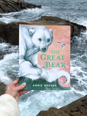 The Great Bear: A beautiful story for the whole family, from an award-winning debut author - Annie Booker [KSIĄŻKA]