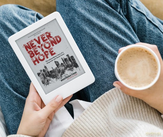 Never Beyond Hope: The extraordinary story of a drug mule who found Christ - Shepherd Pani [KSIĄŻKA]