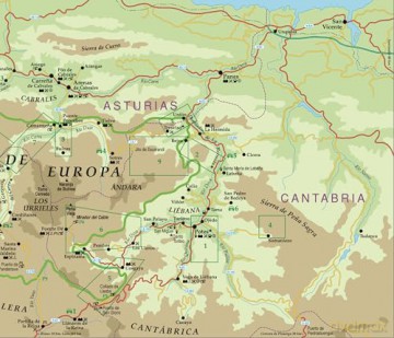 Picos de Europa Sunflower Walking Guide 9e: 26 long and short walks with detailed maps and GPS; car tour with pull-out map (Sunflower Guides) - Teresa Farino [KSIĄŻKA]