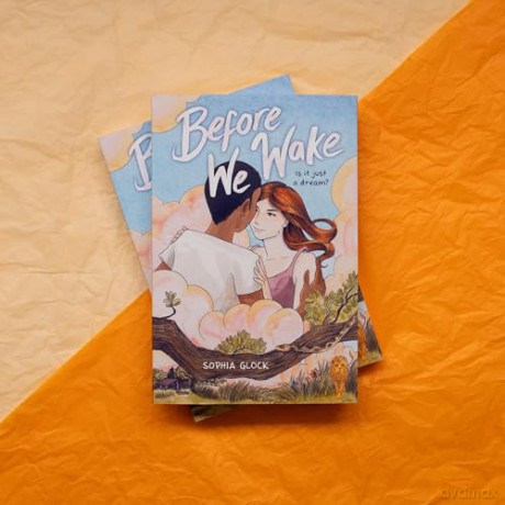 Before We Wake (A Graphic Novel) - Sophia Glock [KSIĄŻKA]