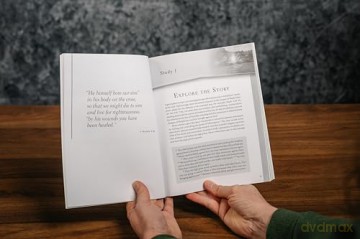The Case for Easter Bible Study Guide + Streaming Video, Updated Edition: Evidence for the Resurrection of Jesus - Lee Strobel [KSIĄŻKA]