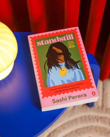 Standstill: The Art of Evading My Problems Across Three Continent - Sashi Perera [KSIĄŻKA]