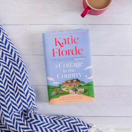 A Cottage in the Country: The instant Sunday Times bestseller and brand new for 2026 - Katie Fforde [KSIĄŻKA]