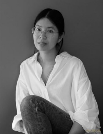 Discipline: One of the Most Anticipated Debuts of the Year - Larissa Pham [KSIĄŻKA]
