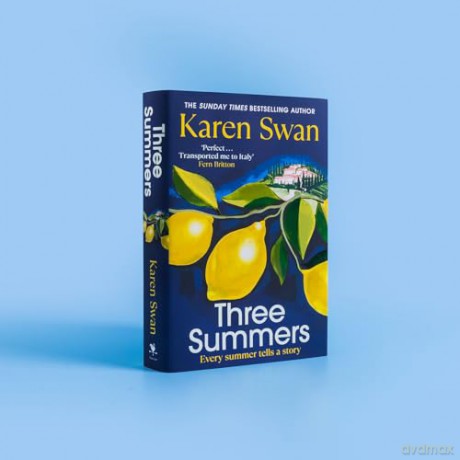 Three Summers: Escape to Italy in this sweeping and romantic historical novel by the Sunday Times bestselling author - Karen Swan [KSIĄŻKA]
