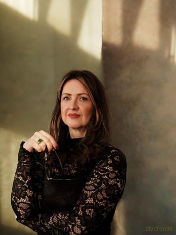 The Last Witch: The haunting new gothic historical novel from the internationally bestselling author, perfect for Halloween 2025 - C.J. Cooke [KSIĄŻKA]