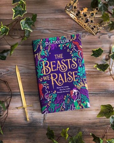 The Beasts We Raise: The darkly addictive slow-burn enemies-to-lovers romantasy (The Beasts We Bury, 2) - D. L. Taylor [KSIĄŻKA]