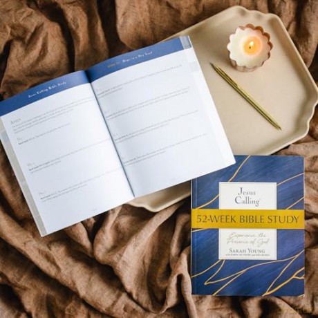 Jesus Calling 52-Week Bible Study: Experience the Presence of God (Jesus Calling Bible Studies) - Sarah Young [KSIĄŻKA]