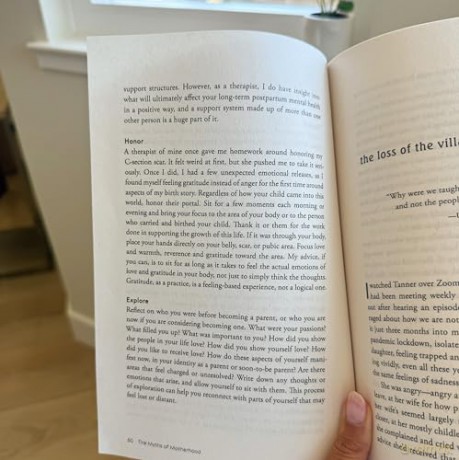 The Motherhood Myth: A Depth Therapist's Guide to Redefine Parenting, Reimagine Intimacy, and Reclaim the Self - Vanessa Bennett [KSIĄŻKA]