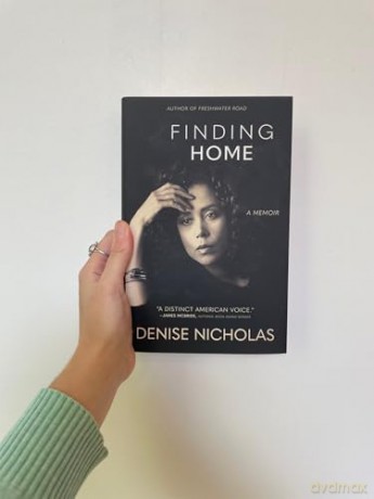 Finding Home: A Memoir - Denise Nicholas [KSIĄŻKA]