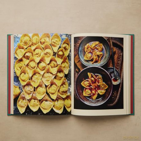 School of Wok: Jeremy Pang's Chinese Kitchen: Simple techniques and recipes to enjoy delicious Chinese food at home - Jeremy Pang [KSIĄŻKA]
