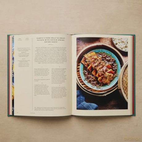 School of Wok: Jeremy Pang's Chinese Kitchen: Simple techniques and recipes to enjoy delicious Chinese food at home - Jeremy Pang [KSIĄŻKA]