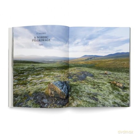 Wanderlust: Hiking on Legendary Trails (Compact Softcover Edition) [KSIĄŻKA]