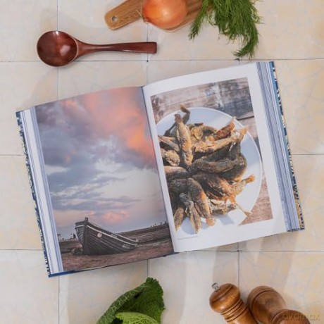 Cuisines of Odesa: Recipies and Stories from Ukraine's Historic City: A Ukrainian Cookbook - Maria Kalenska [KSIĄŻKA]
