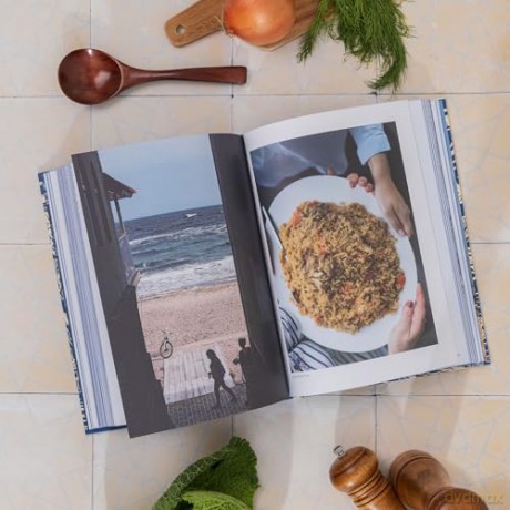 Cuisines of Odesa: Recipies and Stories from Ukraine's Historic City: A Ukrainian Cookbook - Maria Kalenska [KSIĄŻKA]