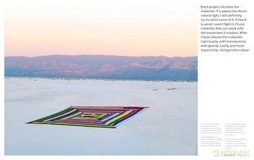 Textiles x Art: How textiles are shaping contemporary art - Ramona Barry [KSIĄŻKA]
