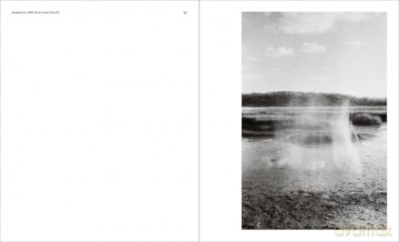 Slippages: Photographs by Linda Cummings [KSIĄŻKA]