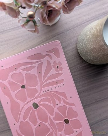 Biblia ultrafina NTV, letra grande con Filament (SentiPiel, Flores rosa, Letra Roja): Nueva Traduccion Viviente, Pink Flowers, Filament Enabled, Leatherlike, Red Letter [KSIĄŻKA]