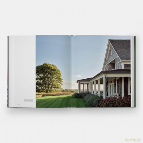 Summer by the Sea: Cottages from Watch Hill to Little Compton - Thomas A. Kligerman [KSIĄŻKA]