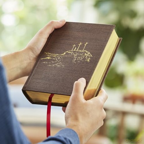 NKJV, Journal the Word Bible, Large Print: Reflect, Journal or Create Art Next to Your Favorite Verses (Brown Leathersoft over Board, Red Letter) - Thomas Nelson [KSIĄŻKA]