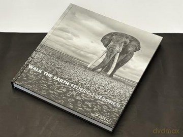Walk the Earth: Photographs of Africa's Last Great Elephants - Federico Veronesi [KSIĄŻKA]