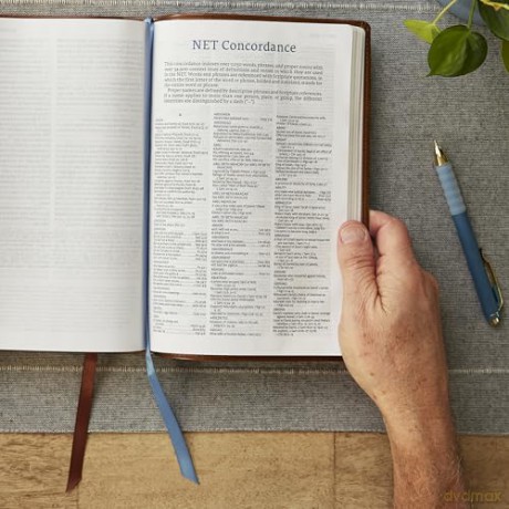 NET Bible, Large Print Thinline with Cross References, Purple Leathersoft, Comfort Print (Thumb Indexed) - Thomas Nelson [KSIĄŻKA]