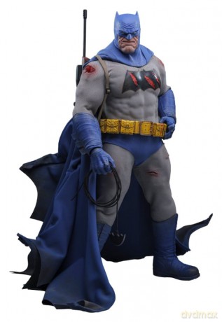 Batman: The Dark Knight Returns Comic Masterpiece Action Figure 1/6 Batman (Battle Damaged Version) 32 cm [FIGURKA]
