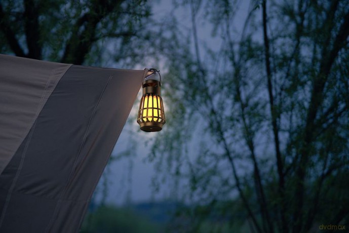 Lampa Kempingowa T-Phox 2w1 Z Wbudowanym Głosnikiem Black