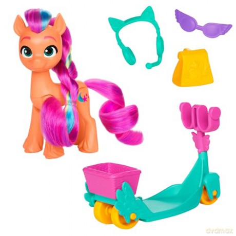 Hasbro My Little Pony Sunny Starscout Rolling Scooter F8737