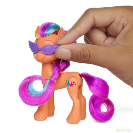 Hasbro My Little Pony Sunny Starscout Rolling Scooter F8737