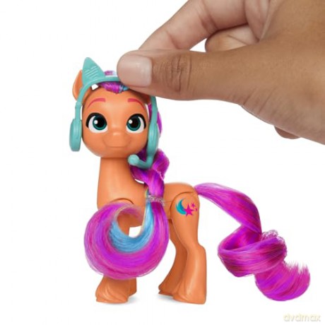 Hasbro My Little Pony Sunny Starscout Rolling Scooter F8737