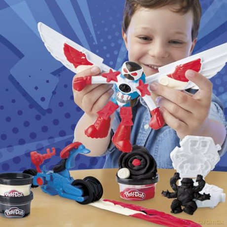 Hasbro PlayDoh Marvel Captain America MotoSlicer G0555