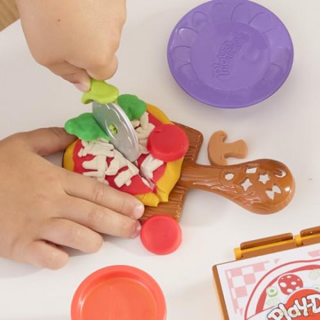 Hasbro PlayDoh Pizza Delivery Scooter Playset F8803