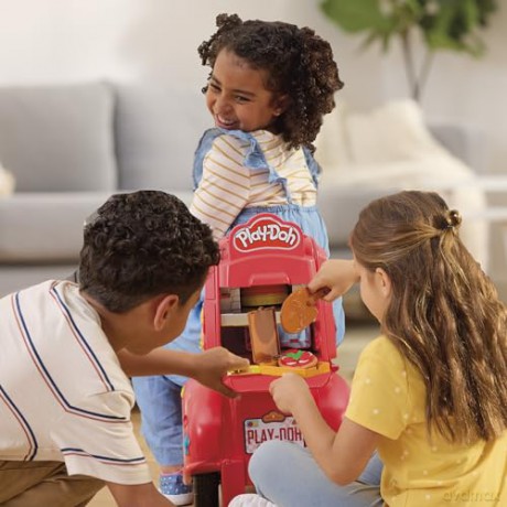 Hasbro PlayDoh Pizza Delivery Scooter Playset F8803
