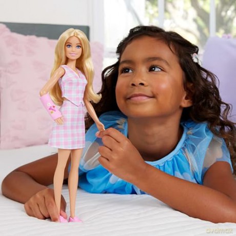 Mattel Barbie Fashionistas Pink Arm Cast and Plaid Top Skirt Blonde Doll JJN56