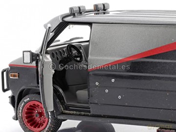 Greenlight Collectibles - 1/24 The A-Team - 1983 GMC Van with Bullet Holes
