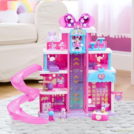 Minnie Mouse - Pet Hotel