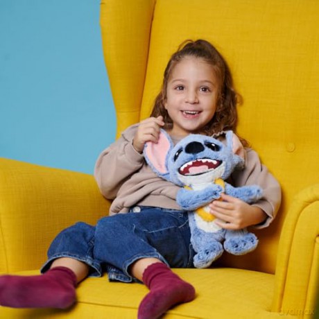 Stitch - Live Action Stitch w/Lei