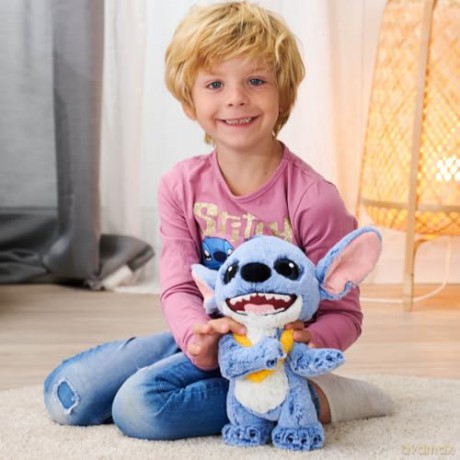 Stitch - Live Action Stitch w/Lei