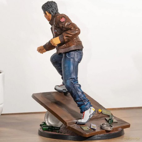 Numskull Shenmue Ryo Hazuki PVC Statue 25cm NS3257